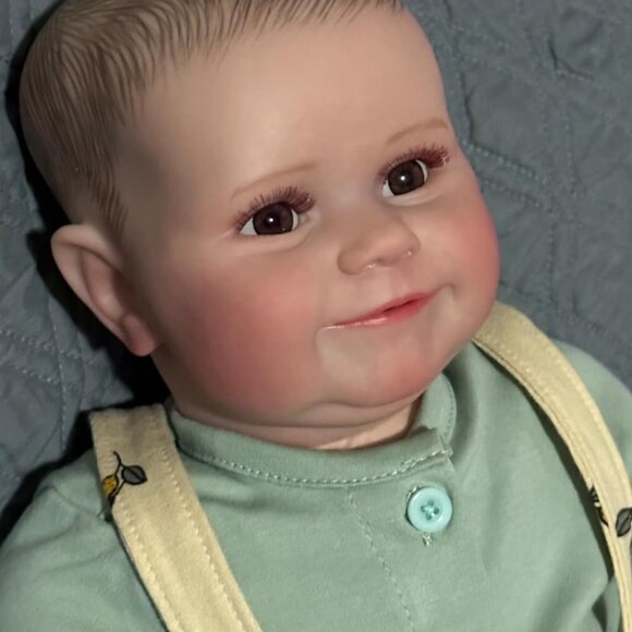 Terabithia 24 Inch Real Baby Size Lifelike Smile Silicone Vinyl Reborn Baby Doll - Picture 9 of 9